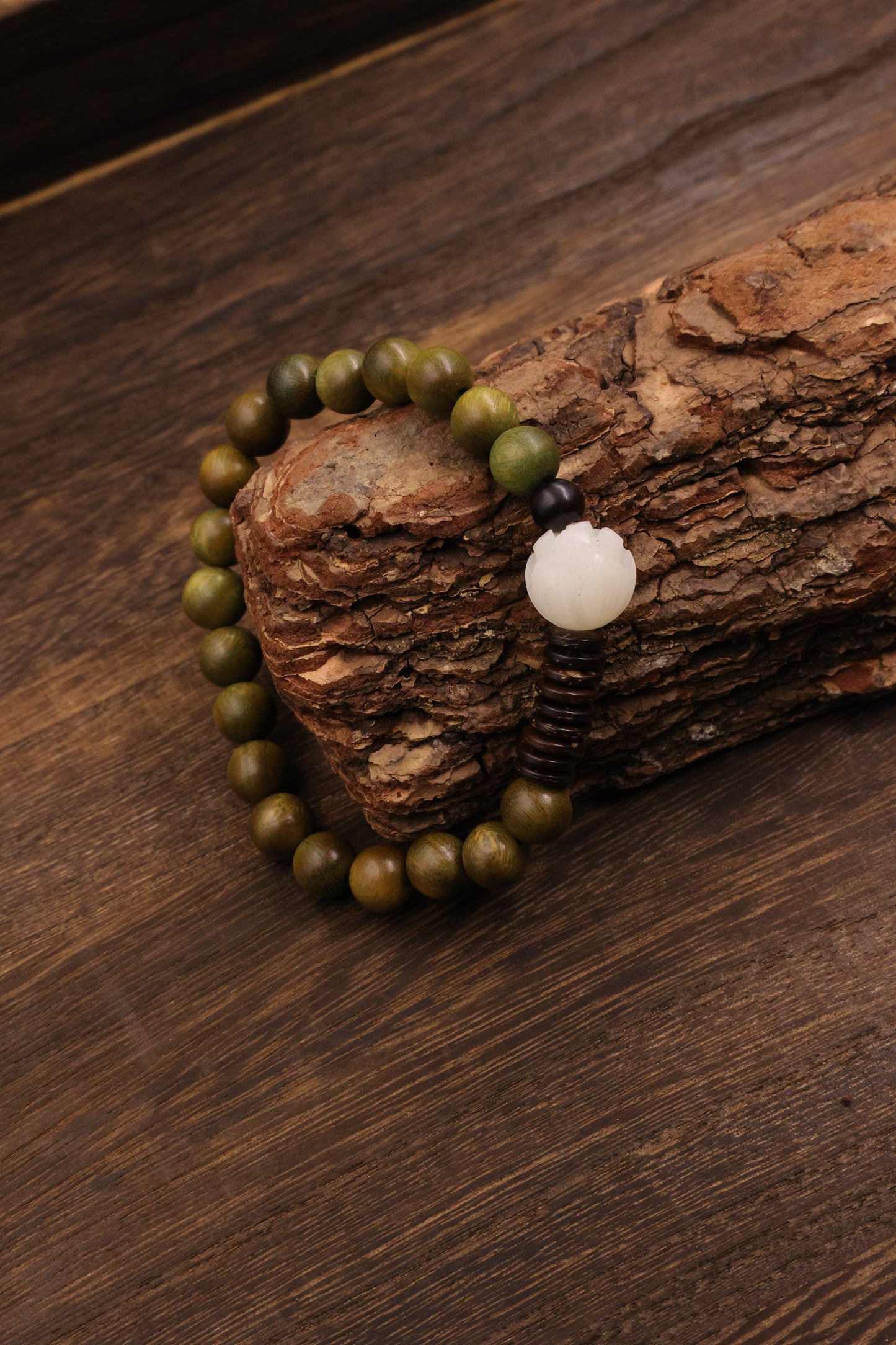 Ebony & white Jade Fengshui Bracelet Meditation Beads