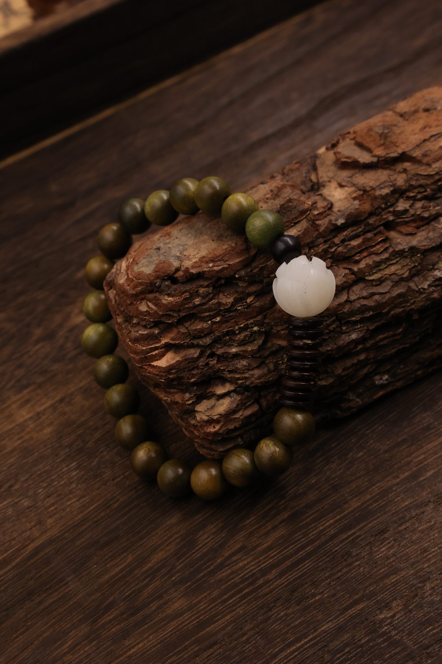 Ebony & white Jade Fengshui Bracelet Meditation Beads